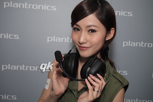 Plantronics Gamecom Commander  獨家Dolby 7.1 環迴立體聲限量版軍用級專業耳機